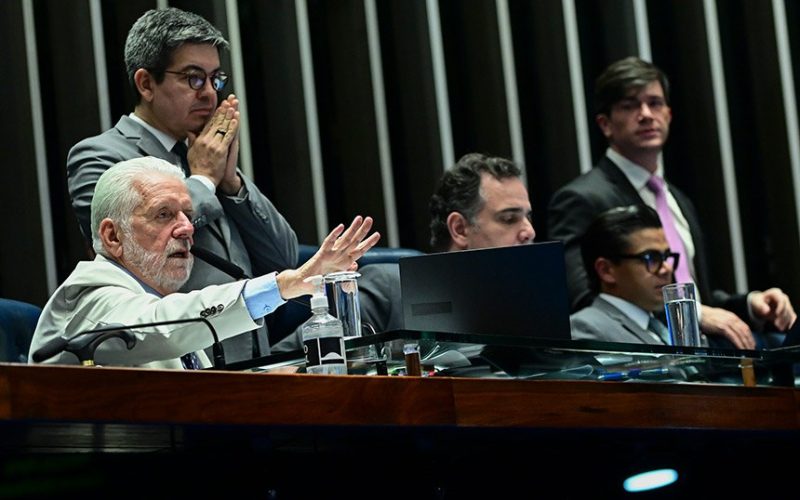 Senado aprova limite de gastos mais rigoroso em caso de déficit; texto segue para sanção presidencial
