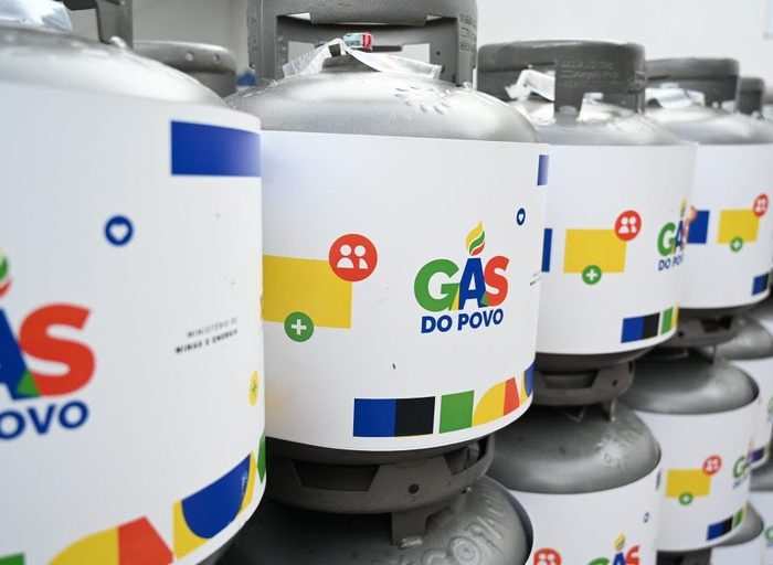 Gás do Povo alcança quase 15 milhões de famílias e amplia distribuição gratuita de botijão em todo o país
