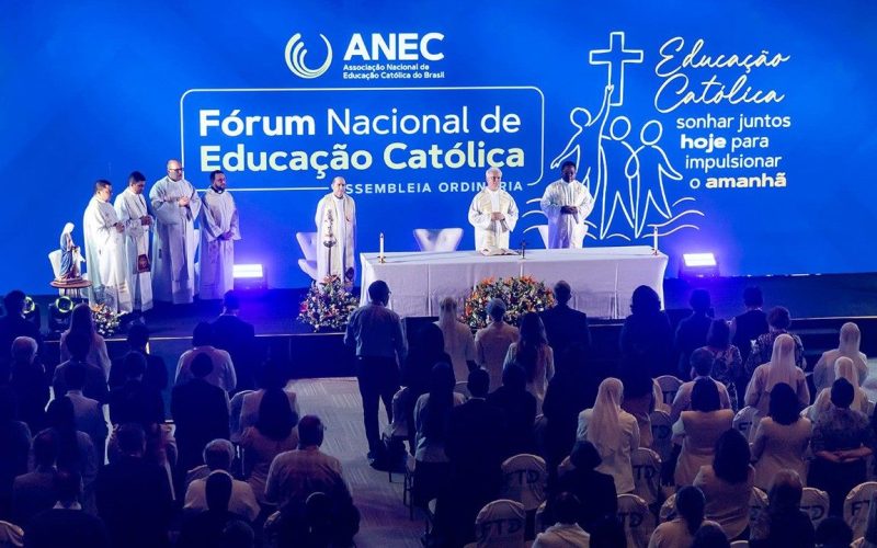 ANEC lança obra histórica e reforça legado de 80 anos da educação católica no Brasil