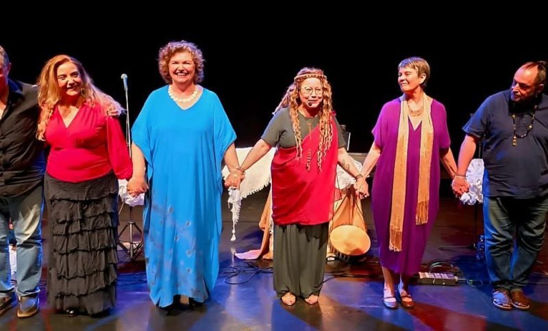 Accordi festeja uma década de Merceditas com tributo à música latino-americana em espetáculo na Candangolândia