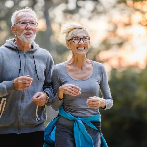 Exercícios físicos após câncer aumentam chances de sobrevivência