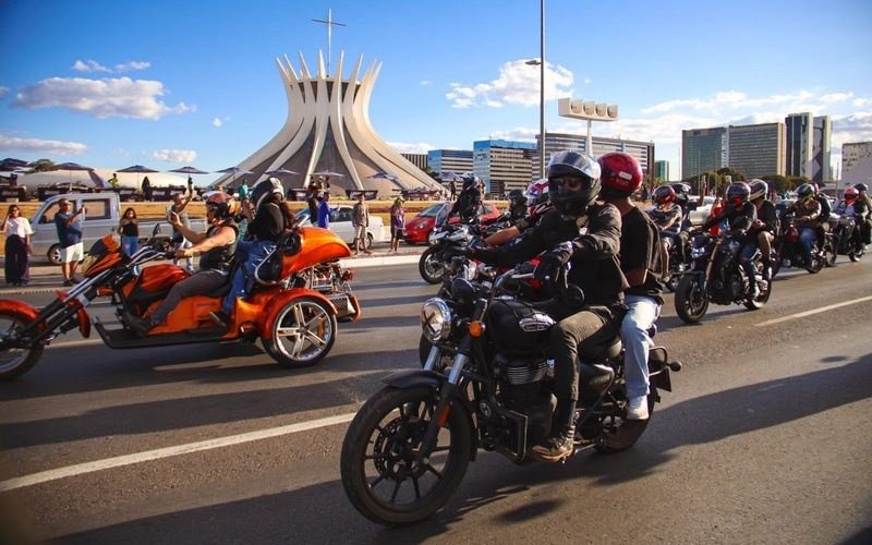 Capital Moto Week agita Brasília com passeio de motos neste sábado; confira o trajeto e os horários